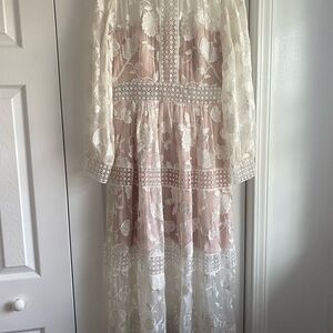 Ever New Ivory Lace Maxi Dress with Blush Underlay